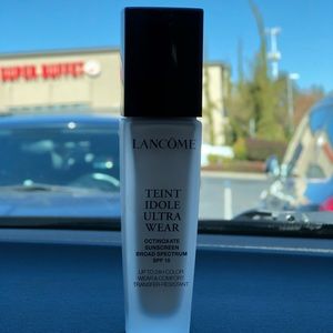 Lancome paris liquid foundation